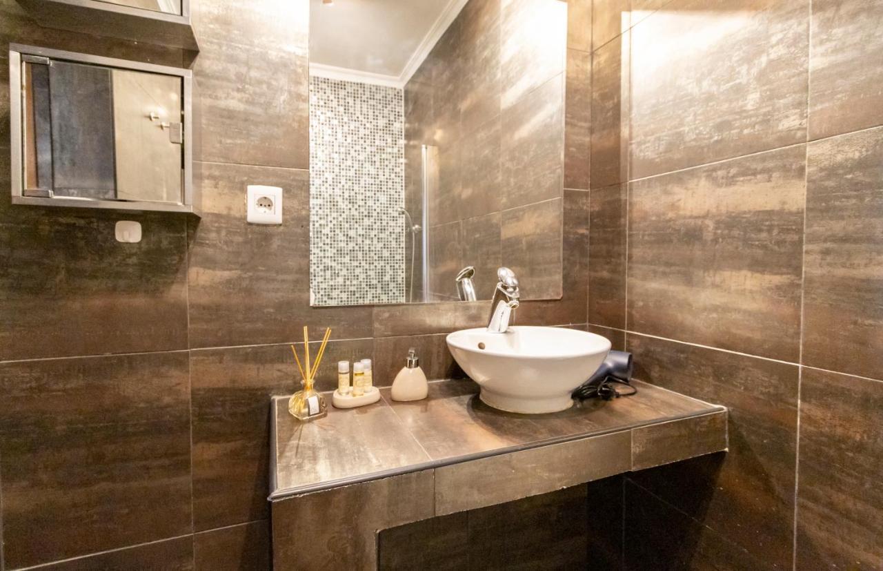 Spaceful Apartment In Albufeira Luaran gambar