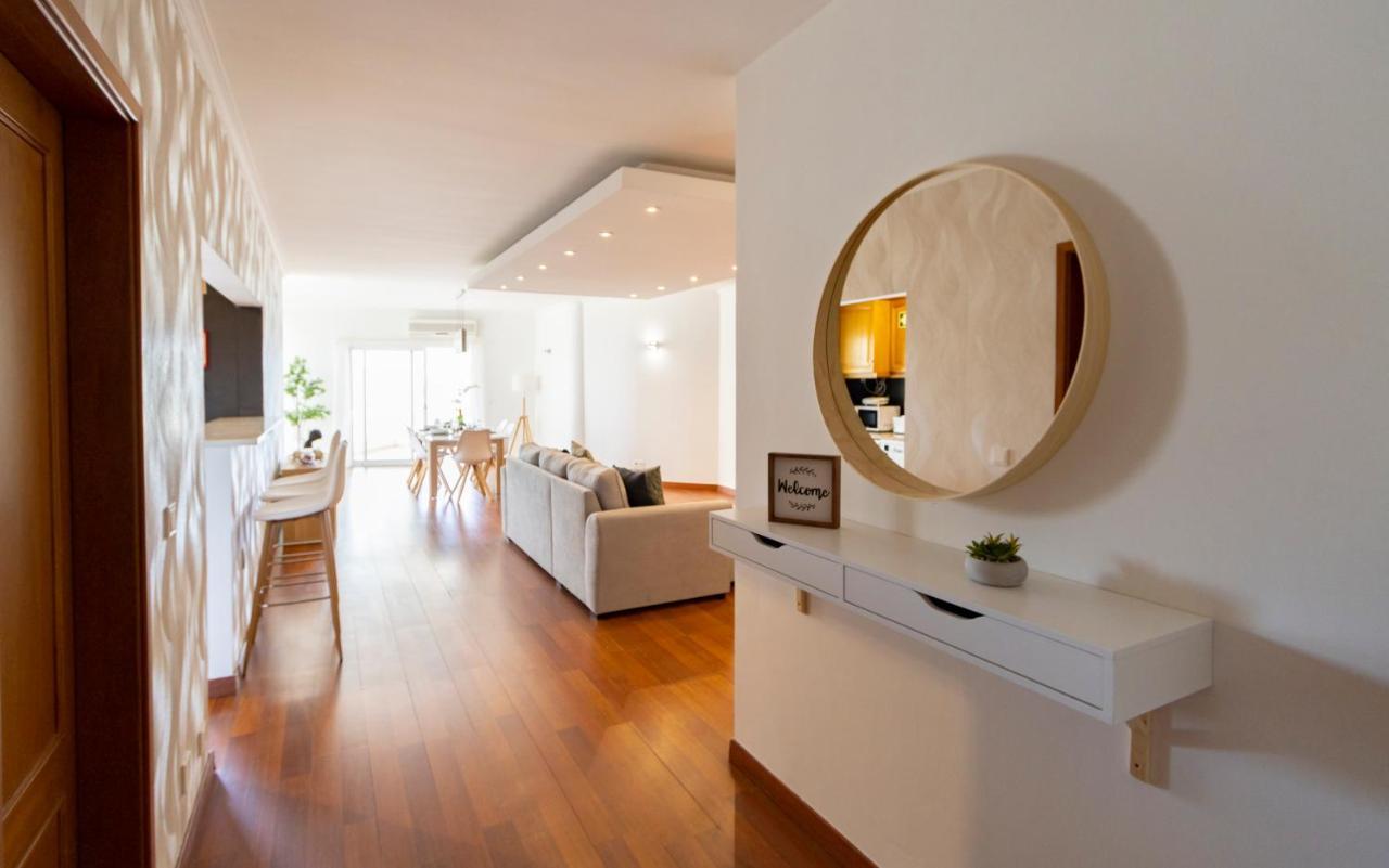 Spaceful Apartment In Albufeira Luaran gambar